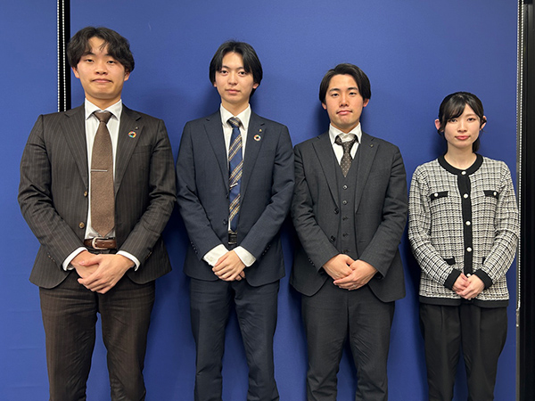 ブルーボックス　春日井支店スタッフ